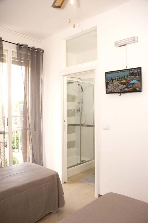 Double Room with Private Bathroom,275077165:JPEG